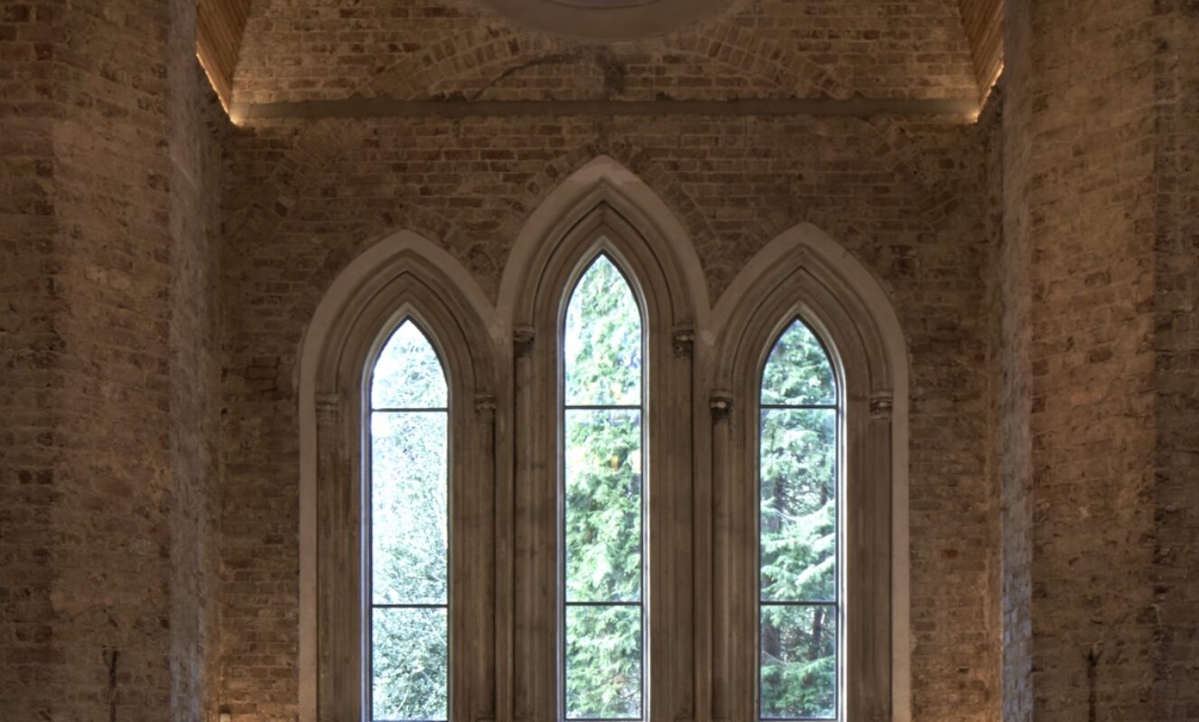 Abney Park Chapel int alter
